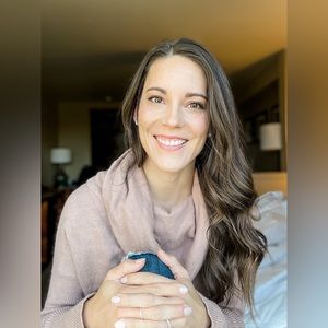 Meet your Posher, Danae